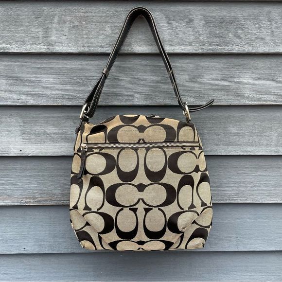 Coach Signature black shoulder purse - Picture 5 of 11